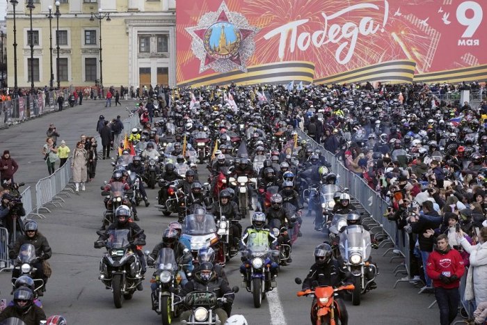 Ilustračný obrázok k článku Putinovi stúpenci mieria do Európy: Noční vlci vyrazili na "vlasteneckú" jazdu do Berlína