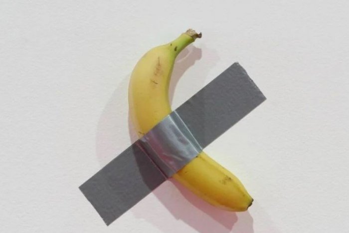 Ilustračný obrázok k článku Prilepený banán ako UMELECKÉ dielo opäť v predaji: Odhadovaná cena je 1 milión dolárov!