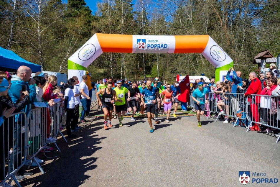 Ilustračný obrázok k článku V Poprade sa bežalo ako o život: Primátorská desiatka prilákala stovky nadšencov, FOTO