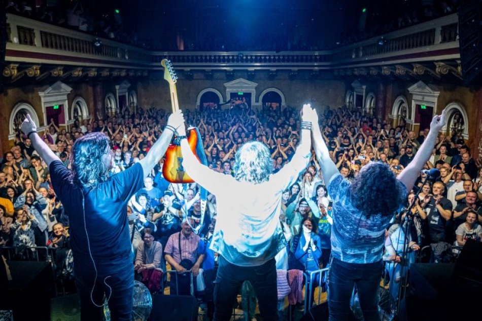 Ilustračný obrázok k článku Nechce sa veriť, že Tublatanka je tu 40 rokov: V Prešove hrala s famóznou formou, FOTO