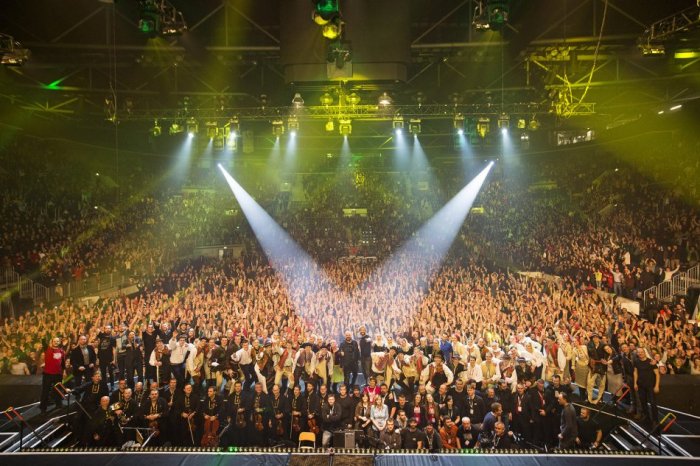 Ilustračný obrázok k článku Je tam minimum piesní a začalo sa aj recyklovať: IMT Smile vydali NAJZVLÁŠTNEJŠÍ album