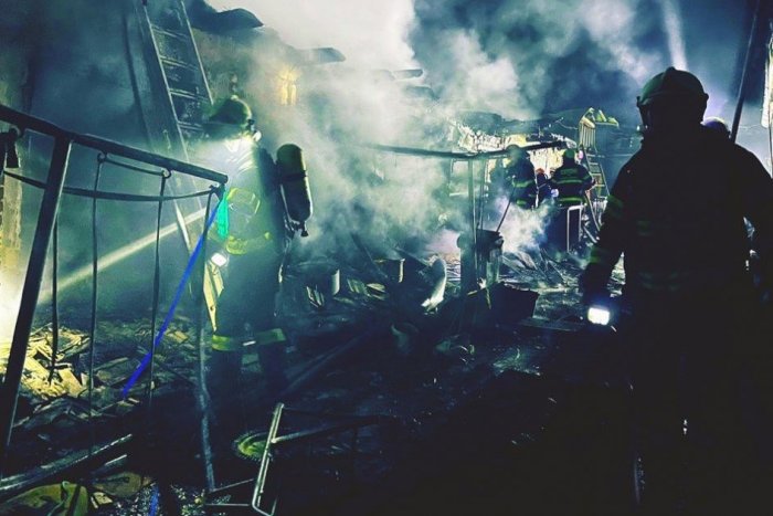 Ilustračný obrázok k článku Hasiči v Banskobystrickom kraji mali RUŠNÚ noc: Bojovali nielen s POŽIARMI