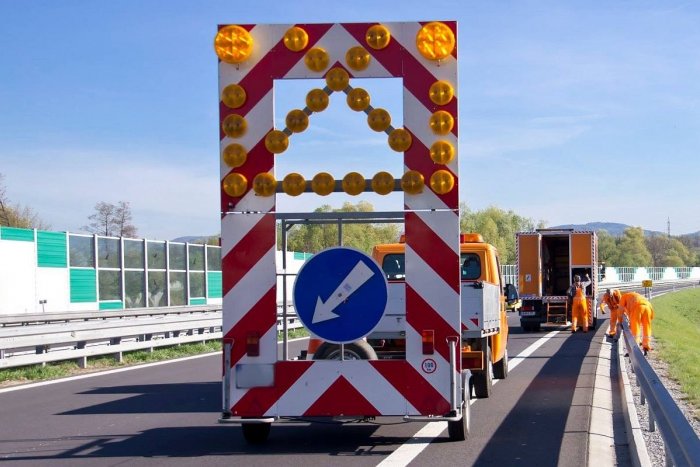 Ilustračný obrázok k článku Na R1 sa začali rekonštrukčné práce: Trvať budú pár MESIACOV