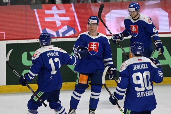 Ilustračný obrázok k článku Hokejisti nám pred odchodom na šampionáte spravili RADOSŤ: Po DRÁME zdolali Rakúsko!