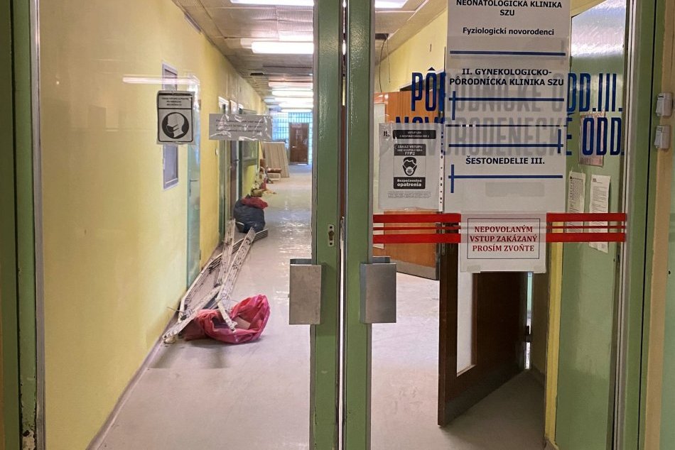 Ilustračný obrázok k článku Nový nábytok aj technológie: Mamičky sa v Rooseveltke dočkajú väčšieho komfortu, FOTO