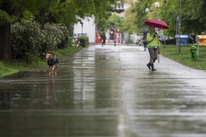 Ilustračný obrázok k článku Počasie v druhej polovici mája? Našu oblasť zasiahnu výdatné DAŽDE a po nich prídu búrky