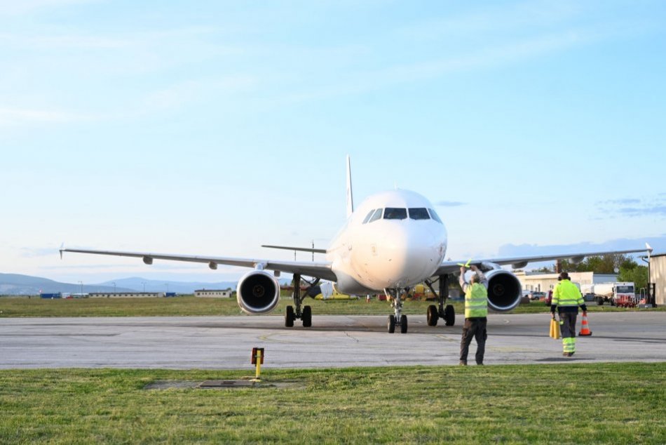 Ilustračný obrázok k článku Let medzi Tel Avivom a Piešťanmi je ZRUŠENÝ: Pre Slovákov vyšlú vládny špeciál