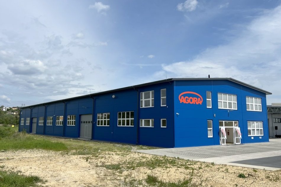 Ilustračný obrázok k článku Na východe otvorili fabriku na výrobu fotovoltických panelov: KOĽKO ľudí si nájde prácu?