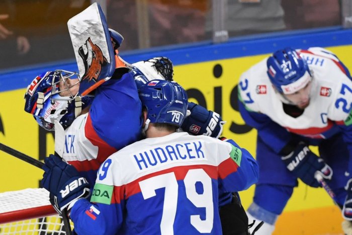 Ilustračný obrázok k článku To boli NERVY, ale naši hokejisti duel proti Lotyšsku zvládli: PRVÝ triumf na MS! FOTO