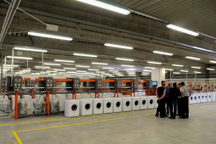 Ilustračný obrázok k článku NOVÉ správy z Whirlpoolu: Ľudia sa báť nemusia, Úrad práce hromadné prepúšťanie neeviduje