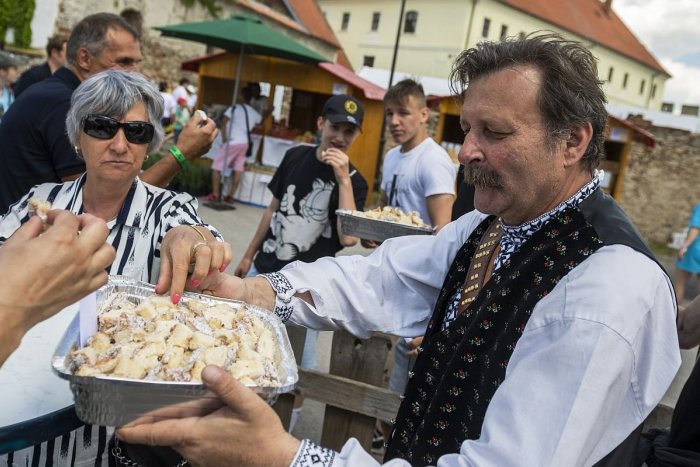 Ilustračný obrázok k článku Ochutnávky, prehliadky aj PROGRAM: Turistickú sezónu v Skalici otvorí Trdlofest