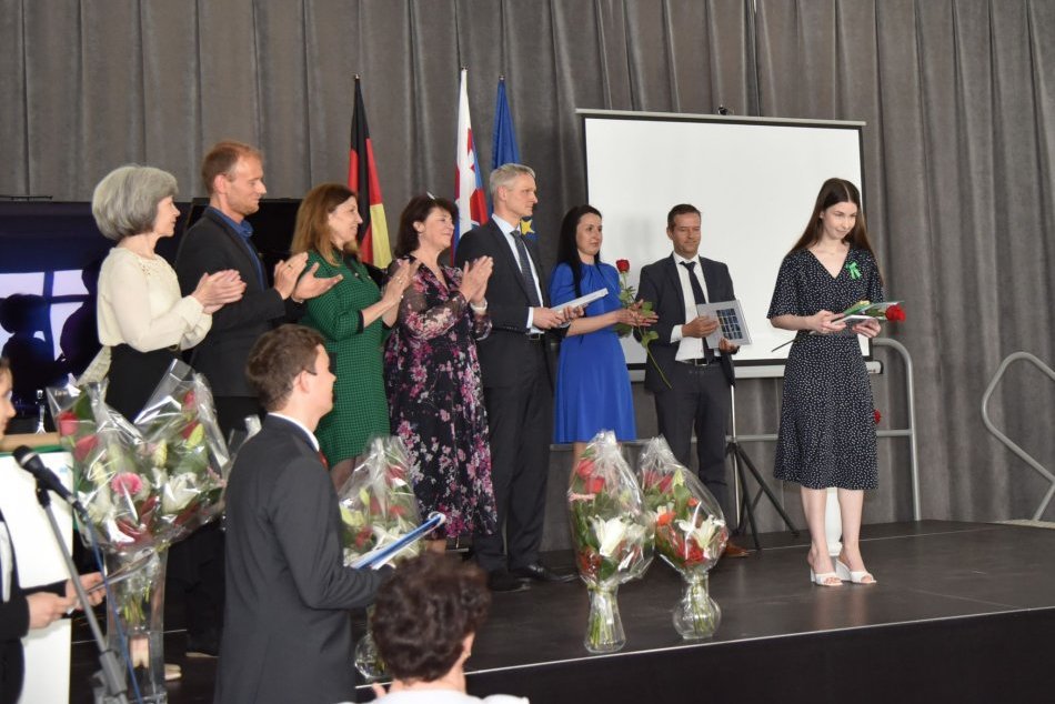 Ilustračný obrázok k článku AUF WIEDERSEHEN, „BILINKY“!