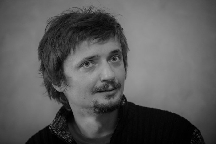 Ilustračný obrázok k článku Dano, prečo tak skoro? Známe osobnosti trúchlia, Heribanovi posielajú ODKAZY do neba