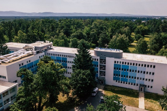 Ilustračný obrázok k článku Pohotovosť v dôležitej nemocnici sa NEZRUŠÍ: Zatiaľ bude fungovať v TAKOMTO režime