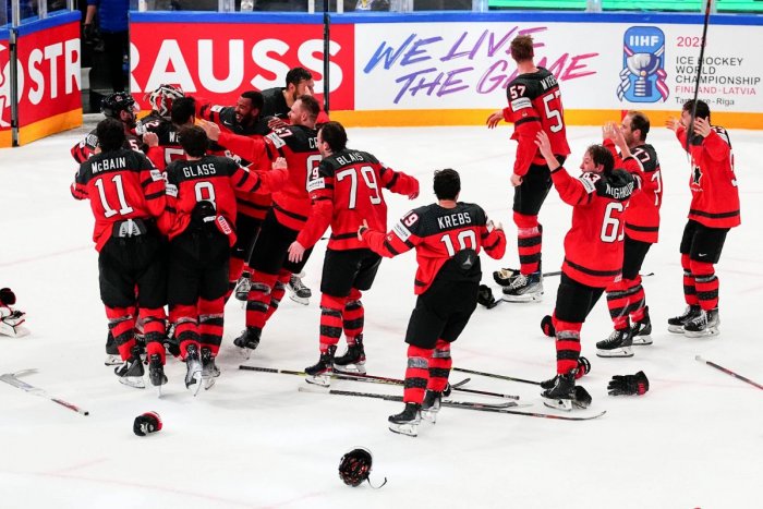 Ilustračný obrázok k článku Po bronze Lotyšov sa už SENZÁCIA nekonala: Kanaďania majú zlato, finále zvládli BRAVÚRNE!