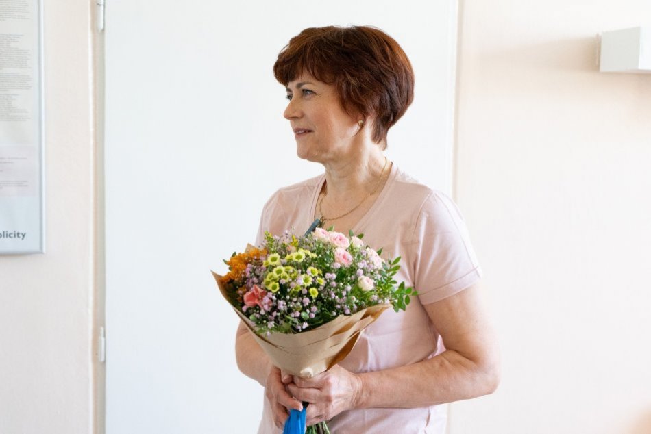 Ilustračný obrázok k článku Ocenili pôrodnú asistentku z Trnavy: Je to ANJEL s krátkymi vlasmi, uviedla jedna z mamičiek