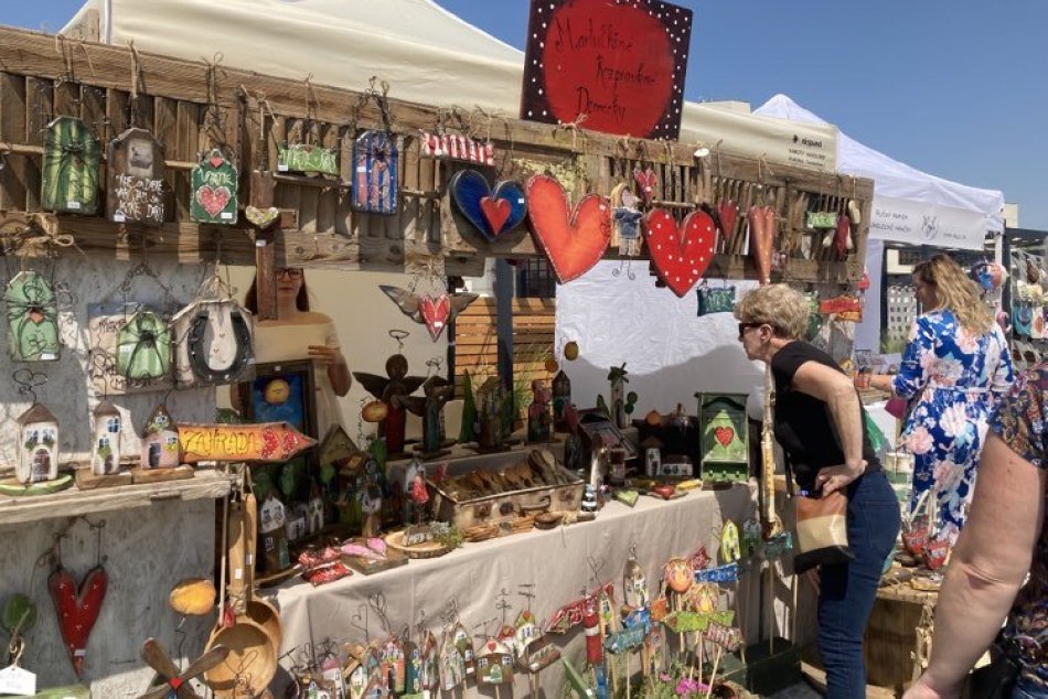 Ilustračný obrázok k článku Námestie zaplní takmer STO predajcov: Blíži sa obľúbený Nitránsky rínek, PROGRAM