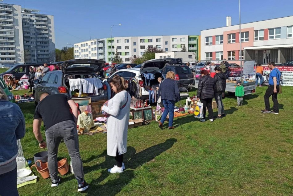 Ilustračný obrázok k článku Víkendové podujatia v Nitre: Poteší GARÁŽOVÝ výpredaj aj Bazárik oblečenia