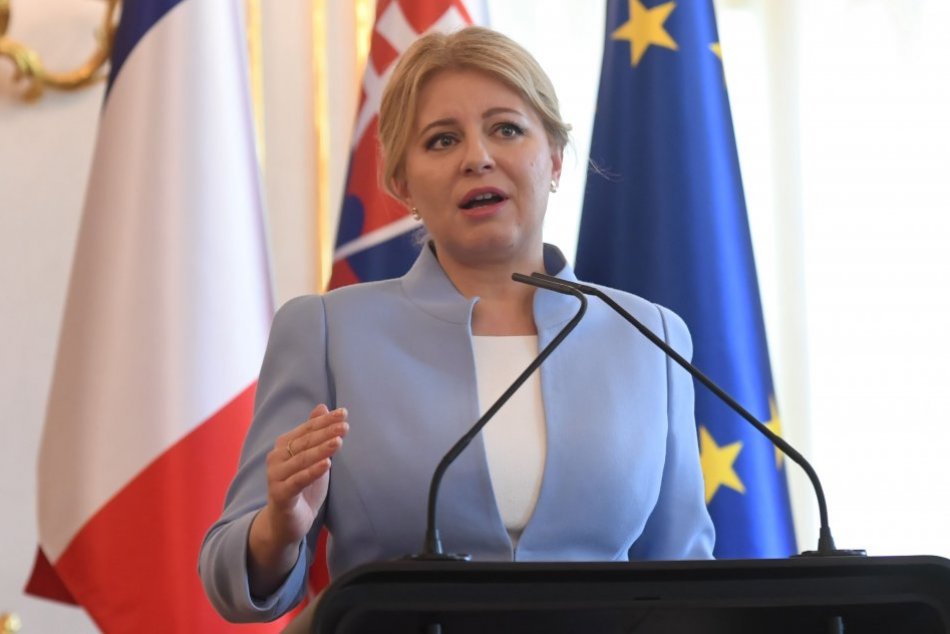 Ilustračný obrázok k článku Čaputová TROMFLA Kisku: Prezidentka udelila štyrikrát viac MILOSTÍ ako jej predchodca