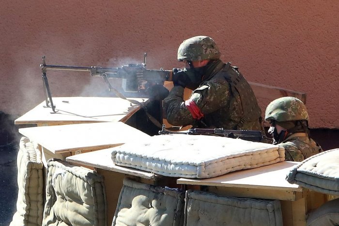 Ilustračný obrázok k článku Hlavne sa NEZĽAKNITE! Slováci môžu na viacerých miestach počuť STREĽBU