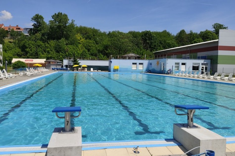 Ilustračný obrázok k článku Lákalo vás to na bystrické kúpalisko? Nepotešíme vás, v tento deň bude ZATVORENĚ