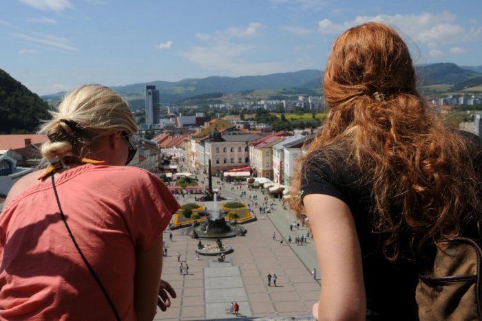 Ilustračný obrázok k článku Informačné centrum v Bystrici dočasne ZATVORILI: Turisti pochodia na novom mieste
