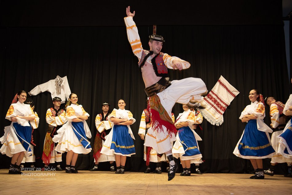 Ilustračný obrázok k článku Hrochoť ožije FOLKLÓRNOU parádou: Chýbať nebude TRH remesiel či penová SHOW