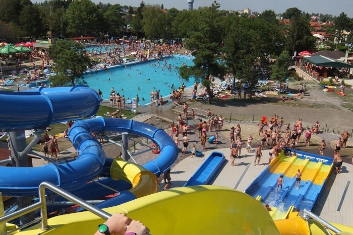 Ilustračný obrázok k článku Známe kúpalisko v Trnavskom kraji otvorí LETNÚ sezónu: Aké je tohtoročné VSTUPNÉ?
