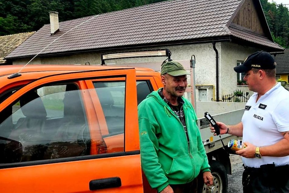 Ilustračný obrázok k článku Žiarski vodiči milo PREKVAPILI: Po policajnej kontrole sa dočkali ODMENY, FOTO