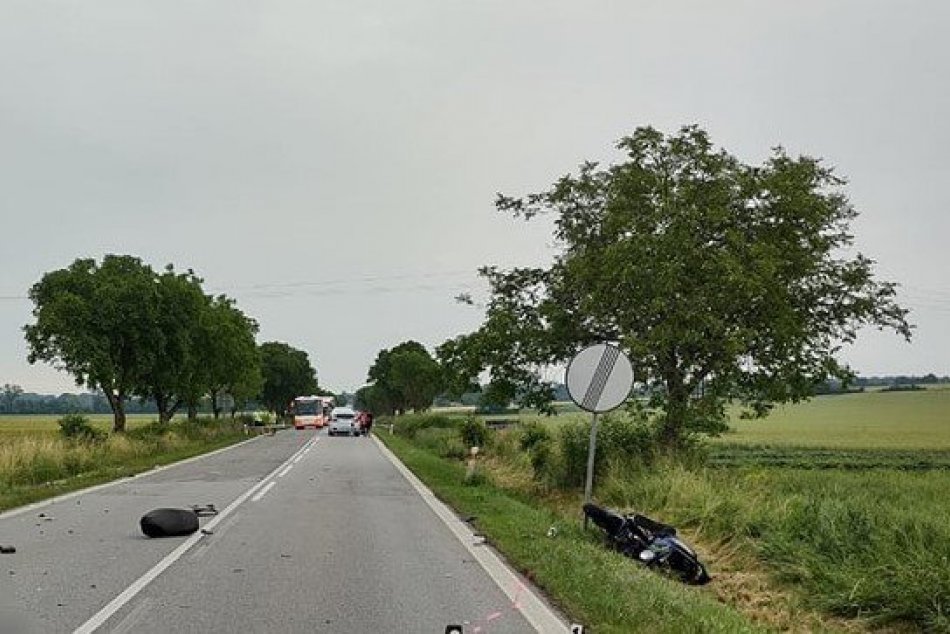 Ilustračný obrázok k článku DVE nehody z východu: Pri jednej zomrel motorkár, pri druhej skončil chlapec pod autom
