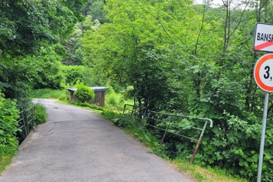 Ilustračný obrázok k článku Most v Podlaviciach UZAVRELI: Aká je ALTERNATÍVA pre vodičov? FOTO