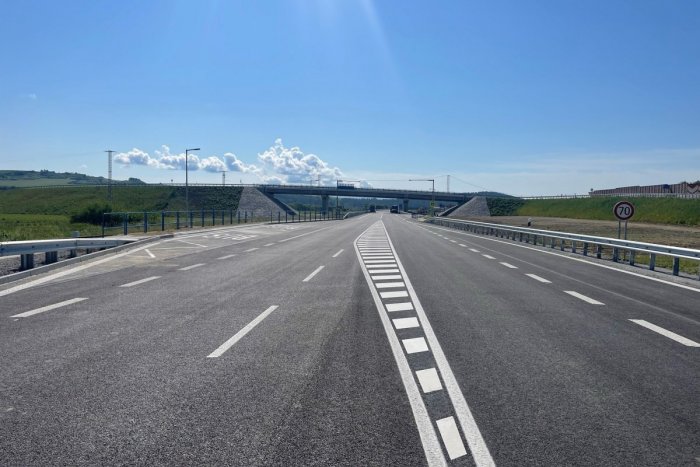 Ilustračný obrázok k článku Náklady sa zvýšili o milióny eur: Obchvat obce Plavnica je však už DOKONČENÝ!