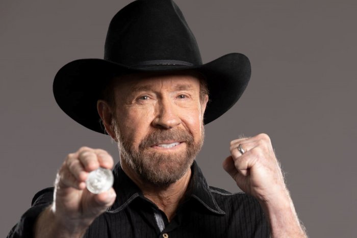 Ilustračný obrázok k článku Fanúšikovia sú sklamaní: Chuck Norris na Slovensko NEPRÍDE, čo sa stalo?