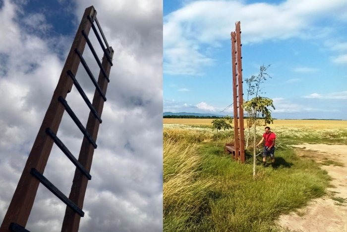 Ilustračný obrázok k článku Starosta ide príkladom! Vo voľnom čase išiel POKOSIŤ okolie obľúbenej atrakcie