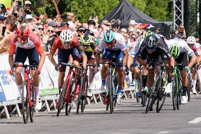 Ilustračný obrázok k článku V Hlohovci bude štart etapy pretekov Okolo Slovenska: Uvidíme aj Petra Sagana?