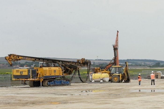 Ilustračný obrázok k článku Priemyselný park vo Vrábľoch rozšíria o dve výrobné haly: Vzniknú nové pracovné miesta