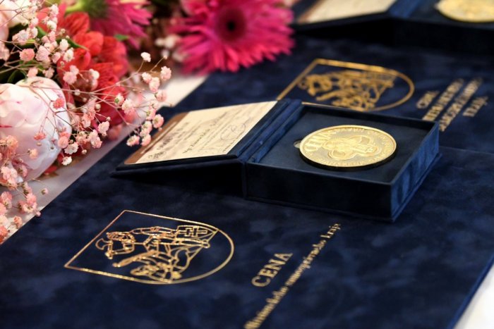 Ilustračný obrázok k článku Nitriansky kraj ocení TRI osobnosti: Udelí im najvyššie vyznamenania