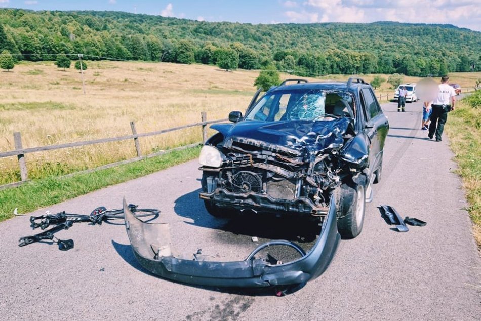 Ilustračný obrázok k článku Obrovská TRAGÉDIA na juhu Slovenska: Auto narazilo do cyklistov, obaja ZOMRELI, FOTO
