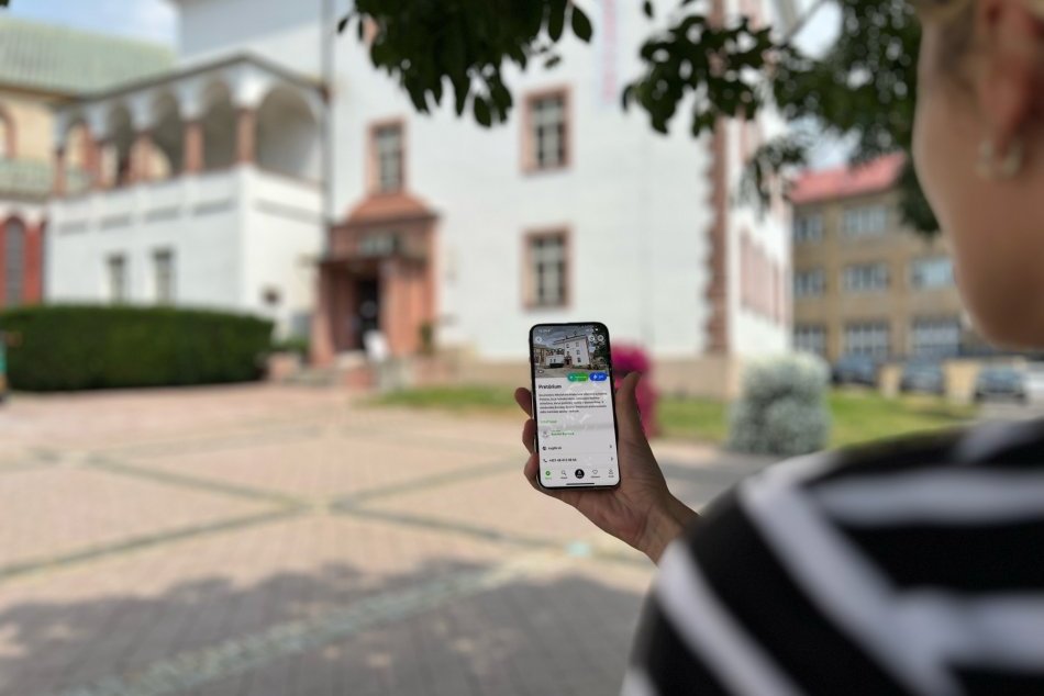 Ilustračný obrázok k článku Históriu a pamiatky Bystrice priblíži DIGITÁLNY sprievodca: Je ZADARMO, čo všetko dokáže?