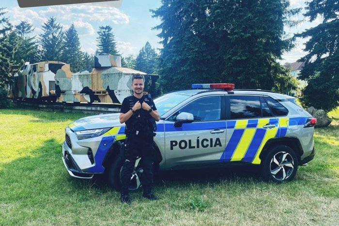 Ilustračný obrázok k článku Zo zvolenského policajta bude aj záchranár: Už teraz dostal POĎAKOVANIE za ľudský prístup