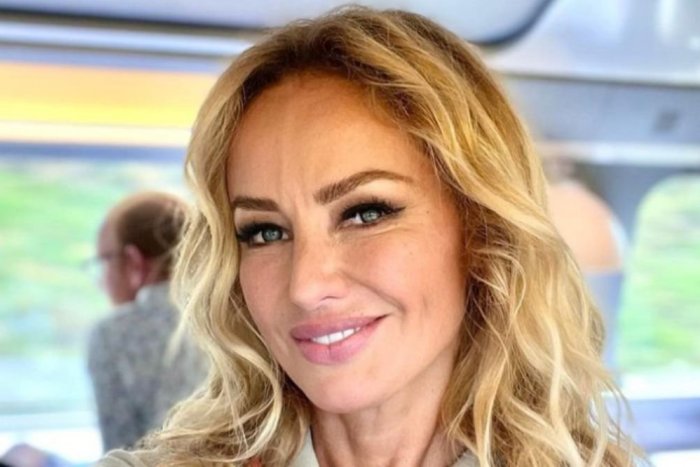 Ilustračný obrázok k článku SVET O SLOVENSKU: Adriany Sklenaříkovej sa opýtali na plastiky. NEČAKANÁ odpoveď!