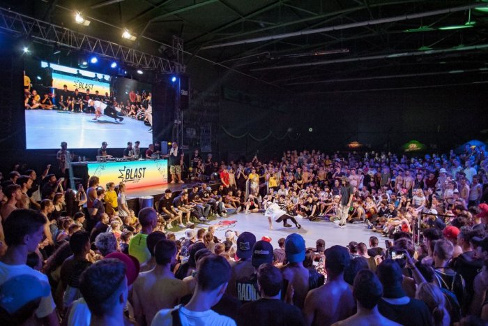 Ilustračný obrázok k článku FESTIVALY aj TALKSHOW s drag queens: Vybrali sme TOP akcie víkendu v Bystrici