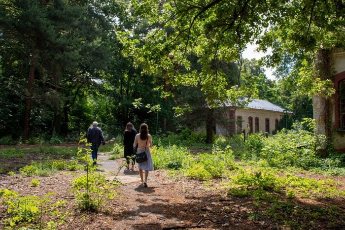 Ilustračný obrázok k článku Areál zoborských kasární otvorí brány: Konať sa bude komentovaná prehliadka