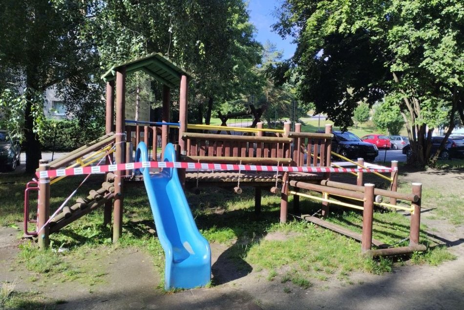 Ilustračný obrázok k článku Malých Bystričanov čaká PREKVAPENIE: Hneď na 2 ihriskách pribudne NOVINKA, FOTO