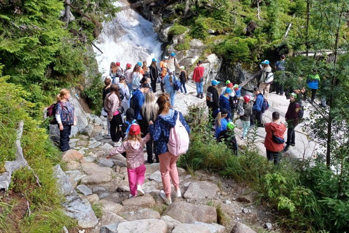 Ilustračný obrázok k článku Deti z vojnou zmietanej Ukrajiny pod Tatrami: Župa pre nich pripravila rekreačný pobyt