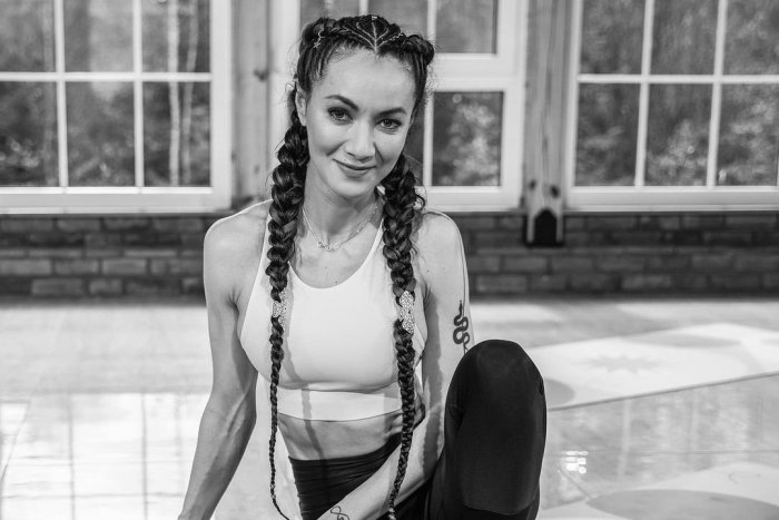 Ilustračný obrázok k článku Slovensko zasiahla SMUTNÁ správa: ZOMRELA známa slovenská trénerka a influencerka