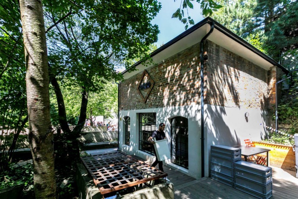 Ilustračný obrázok k článku V Bratislave otvorili ďalšie komunitné centrum: POZRITE sa na domček Prügerka! FOTO