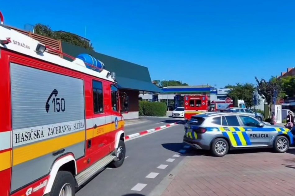 Ilustračný obrázok k článku Víkendová tragédia na ceste: Na R1 zahynul motorkár, zraneniam podľahol na mieste