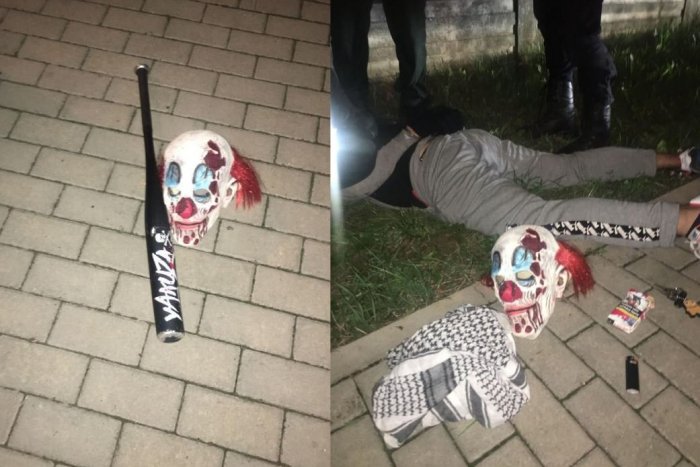 Ilustračný obrázok k článku HOROR v Nitre: Mladý pár prenasledoval muž s maskou klauna a železnou pálkou