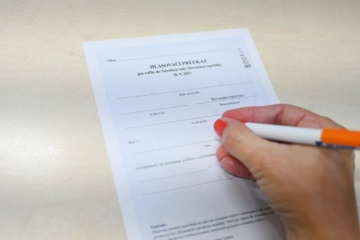 Ilustračný obrázok k článku VOĽBY23: Obce začnú vydávať hlasovacie preukazy na voľbu mimo bydliska. Ako ich vybavíte?